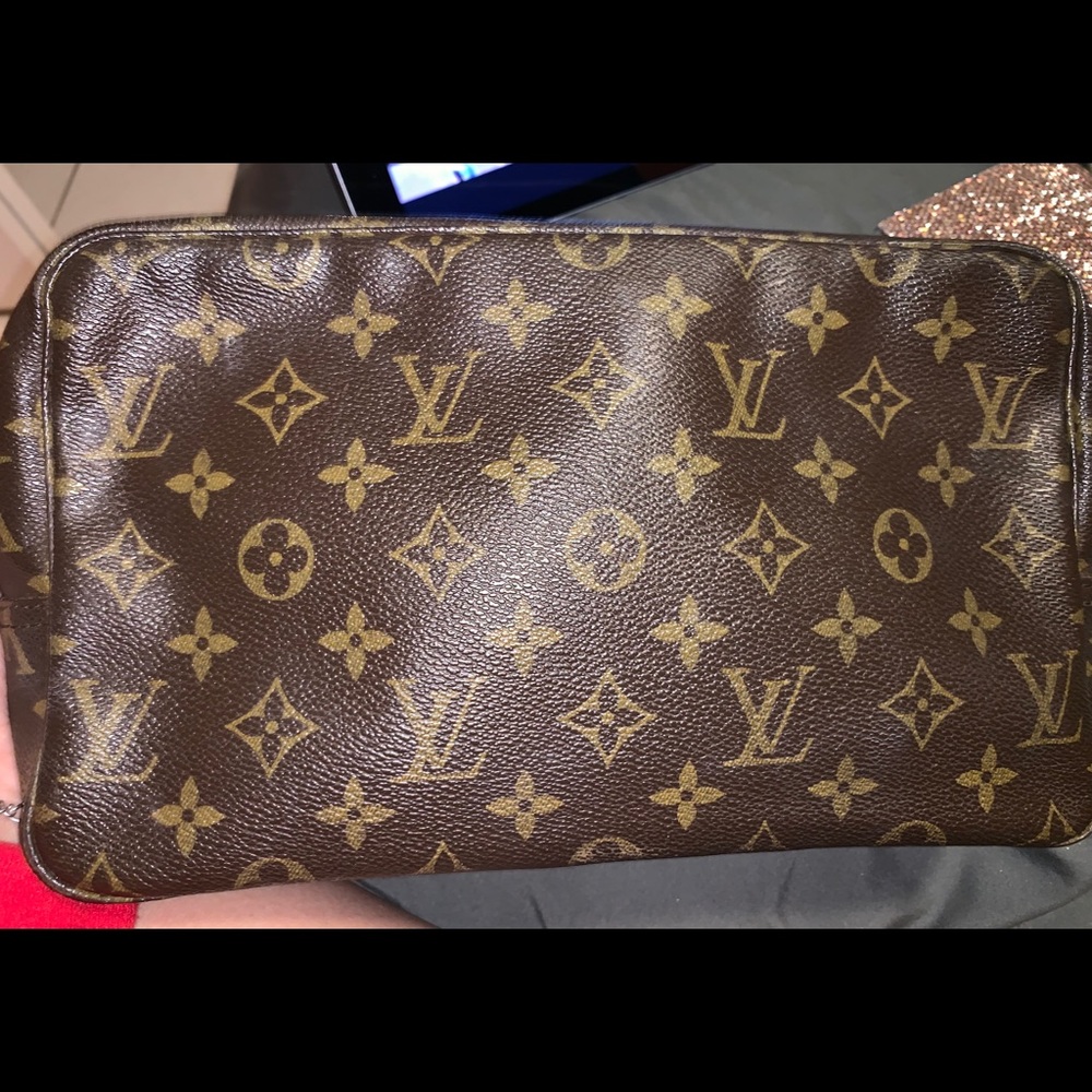Vintage Louis Vuitton Trousse 28